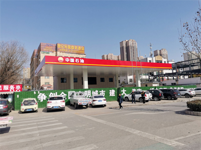 临近年关装机忙,四台15VIP太阳集团洗车机在河南省南阳市中国石油安装完成投入使用
