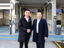 疫情之下砥砺前行,乌克兰Victory Wash再次订购两台定制款镭鹰X1洗车机