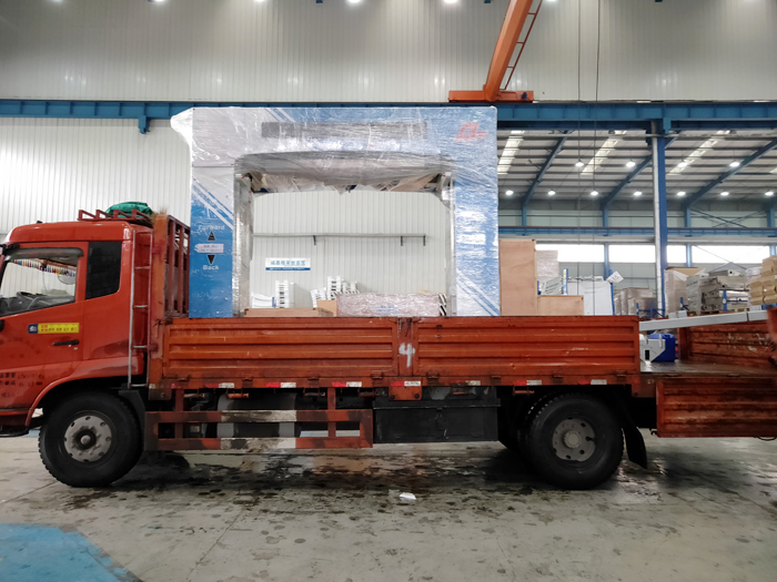 02.jpg