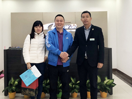 15VIP太阳集团五周年庆典,恭喜清远市威洁士汽车美容店订购一台镭豹360锐意型自动洗车机
