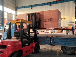 发货现场,镭豹360炫彩型洗车机发往北京大兴区