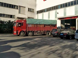 发货现场,镭鹰S90自动洗车机发往江苏省盐城市中海石化南团加油站