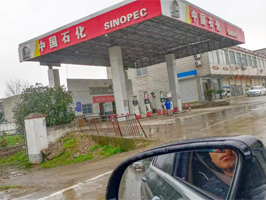 四月销售火红一片,安徽省阜阳市颍上县中国石化半岗加油站订购一台镭鹰X1洗车机