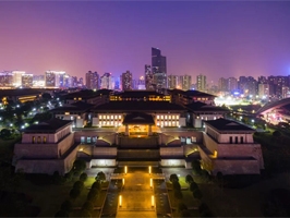 洗得干净才是王道,重庆市渝州宾馆订购一台镭翼DG仿形高压洗车机