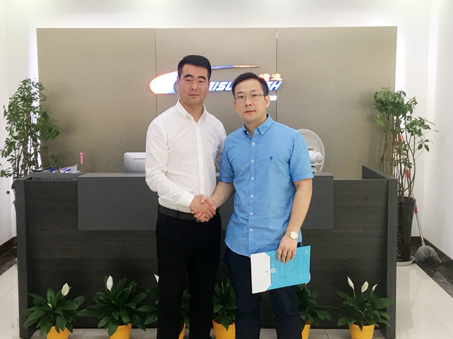 过硬品质火爆热销,江苏省扬州市高邮菱佳加油站订购一台镭豹360极速型洗护一体机
