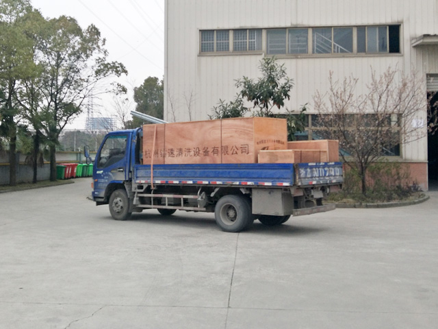订单繁忙发货有序,镭鹰S90洗车机发往江西省萍乡市广发汽车服务