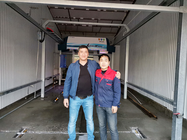 海外用户案例,镭豹360炫彩型洗车机在塔吉克斯坦苦盏市安装完成投入使用