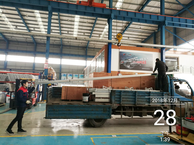 发货现场:镭豹350洗车机发往湖南省邵阳市洞口县洞花加油站