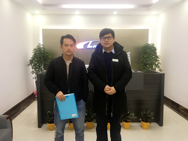 4.99万元高性价比接地气的价格,云南省普洱市周总来厂订购一台镭鹰X1电脑洗车机
