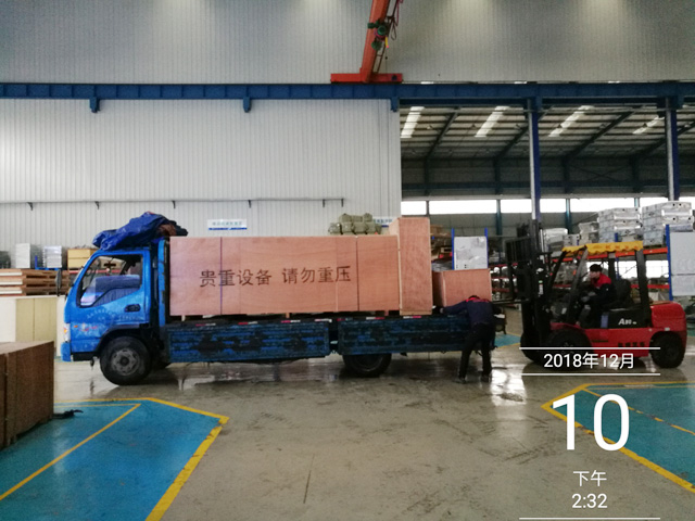 发货现场:镭豹360炫彩型洗车机发往四川省西昌市