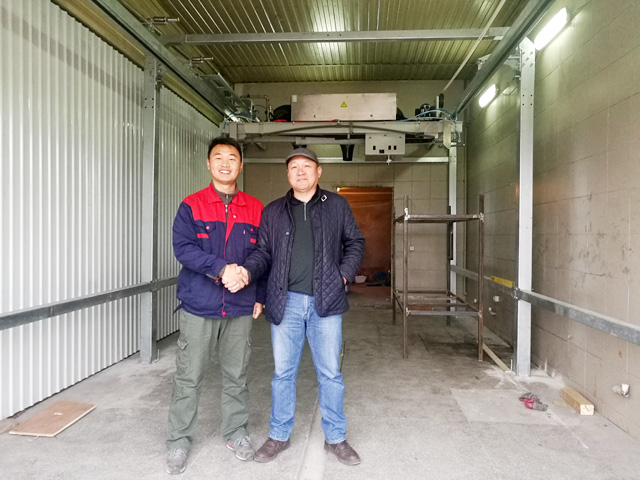 海外安装现场,杭州15VIP太阳集团安装工程师顺利抵达哈萨克斯坦奇姆肯特市