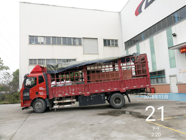 发货现场:镭豹Sword X1洗车机发往江苏省海安市海安县