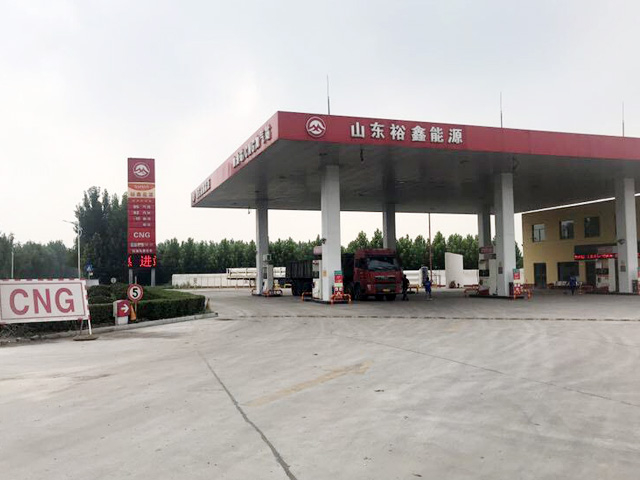 百万豪礼感恩钜惠,山东省济宁市裕鑫能源加油加气站订购一台镭豹WIN5镀膜风干一体机