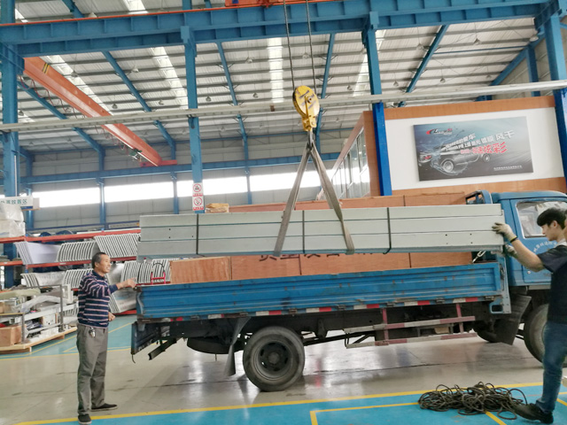 20181011103720122012_lb360.jpg