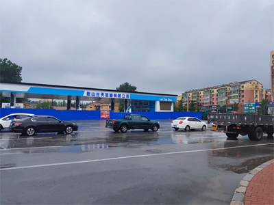 客户满意加好评,镭翼DG仿形洗车机在辽宁省鞍山市兰天加油站安装完成