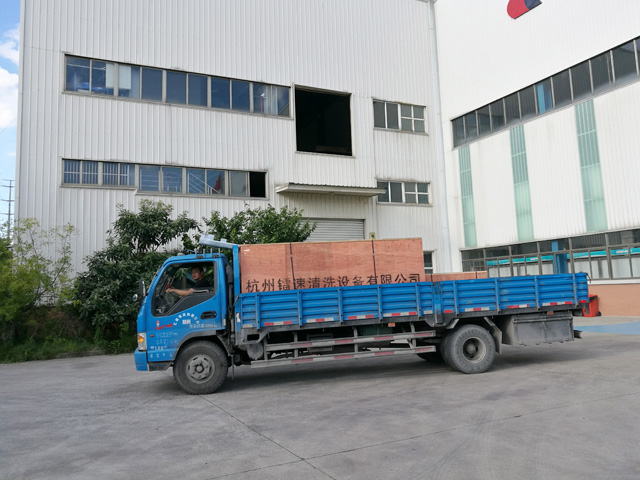 发货现场:镭豹350发往山东省济宁市龙泉石化加油站