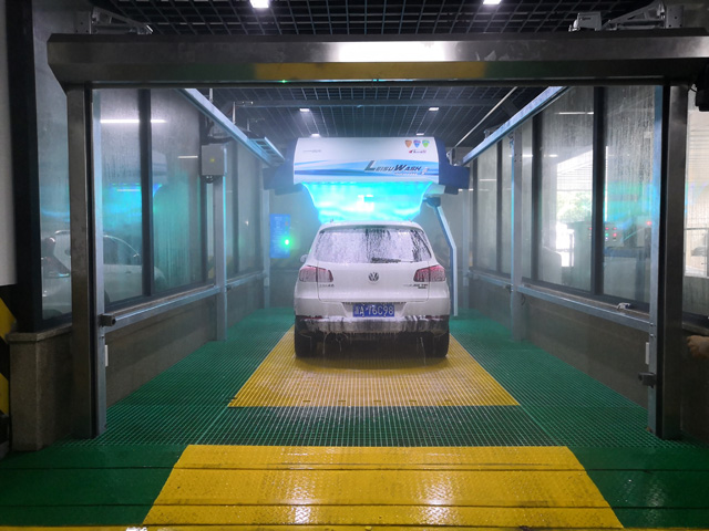 20180622095520162016_lb360.jpg
