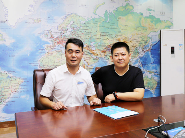 品质铸就热销,内蒙古鄂尔多斯李总订购一台镭豹360炫彩型洗车机