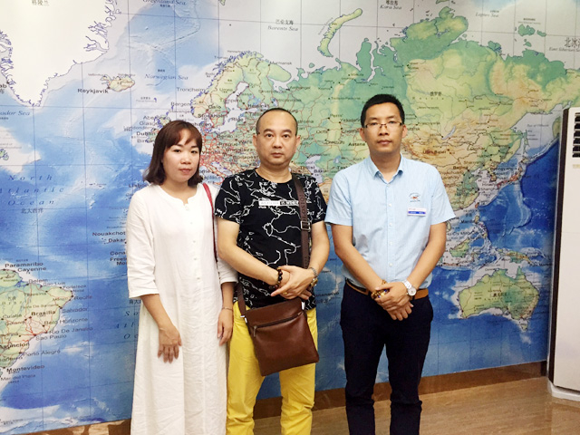 走进七月销售如火如荼,广东省湛江洪总订购一台镭豹WIN5