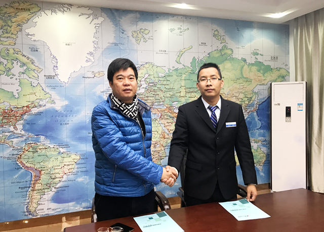 江苏省 “中海石化销售有限公司”签订战略合作协议,首批订购10镭豹洗车机