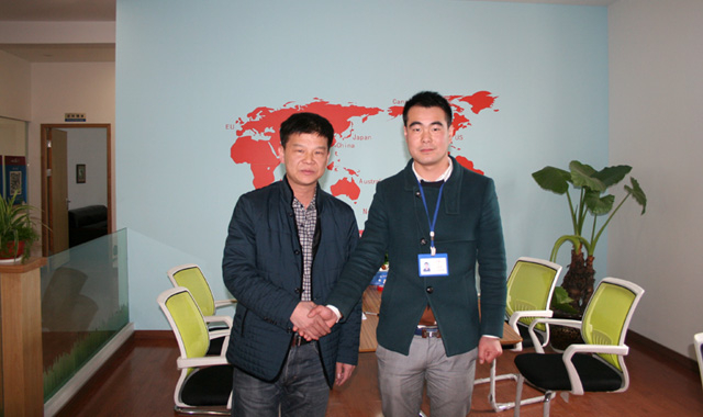 镭豹360品质第一,沈阳首台用户“中港石化有限公司”签定购机合同