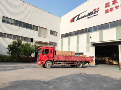发现现场,镭豹360锐意进取型洗车机发往山东省威海市天猫养车