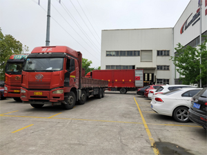 发货现场,镭豹360锐意型洗车机发往广东省珠海市宏达汽车服务