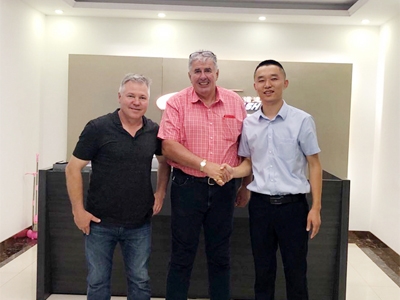 海外市场持续热销,新西兰Auto Express Wash公司再订三台镭豹360洗车机