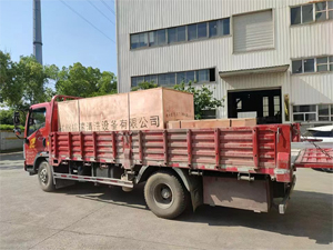 发货现场,镭鹰X1自动洗车机发往河南省安阳市滑县中洲加油站