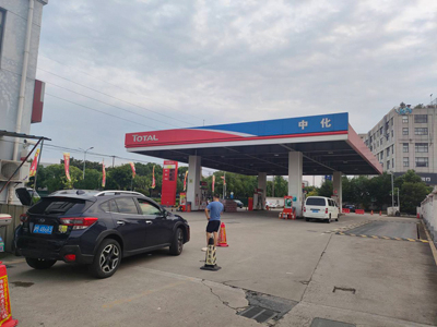 用户案例,两台镭翼DG仿形洗车机在上海市中化石油加油站安装完成投入使用
