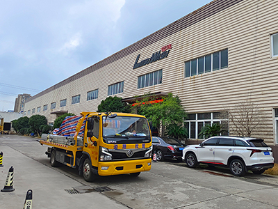 发货现场,镭鹰S90旗舰型洗车机发往新疆和田市墨玉县