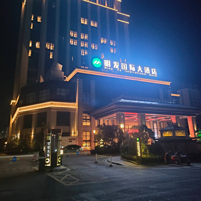 01.jpg