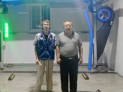 用户案例,镭鹰S90旗舰型洗车机在陕西省咸阳市华信汽修安装完成交付使用