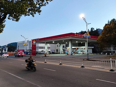 用户案例,镭鹰S90旗舰型洗车机在福建省宁德市周宁狮城加油站安装完成交付使用