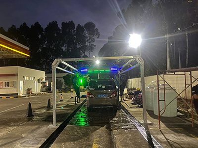 用户案例,镭鹰S90旗舰型洗车机在广东省湛江雷州市新城加油站安装完成交付使用
