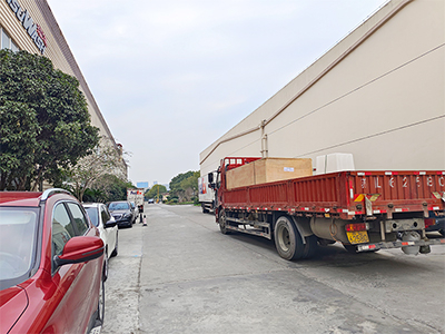 发货现场,镭鹰S90旗舰型洗车机发往江苏省镇江市句容市顺达加油站