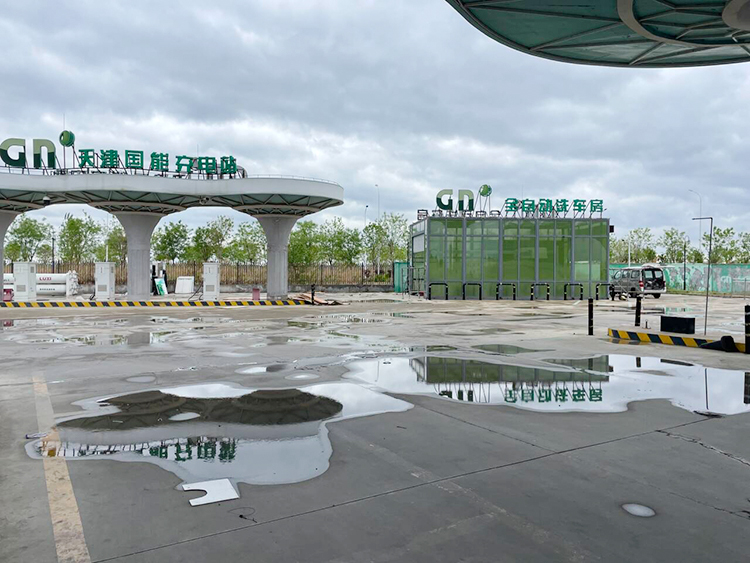 02.jpg