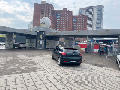 海外用户案例,LEISUWASH S90旗舰型自动洗车机在俄罗斯萨马拉安装完成交付使用