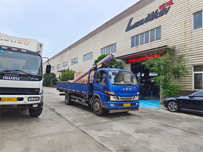 发货现场，LEISUWASH S90旗舰型洗车机发往内蒙古鄂尔多斯市惠胜源加油站
