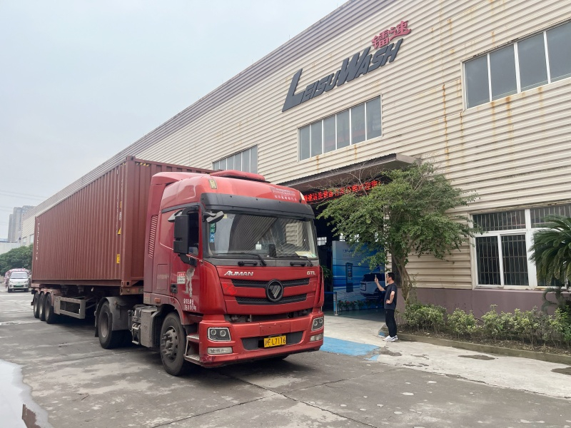 出海捷报｜三台 LEISUWASH SG PLUS 智能仿形洗车机整装出海，发往韩国天安市
